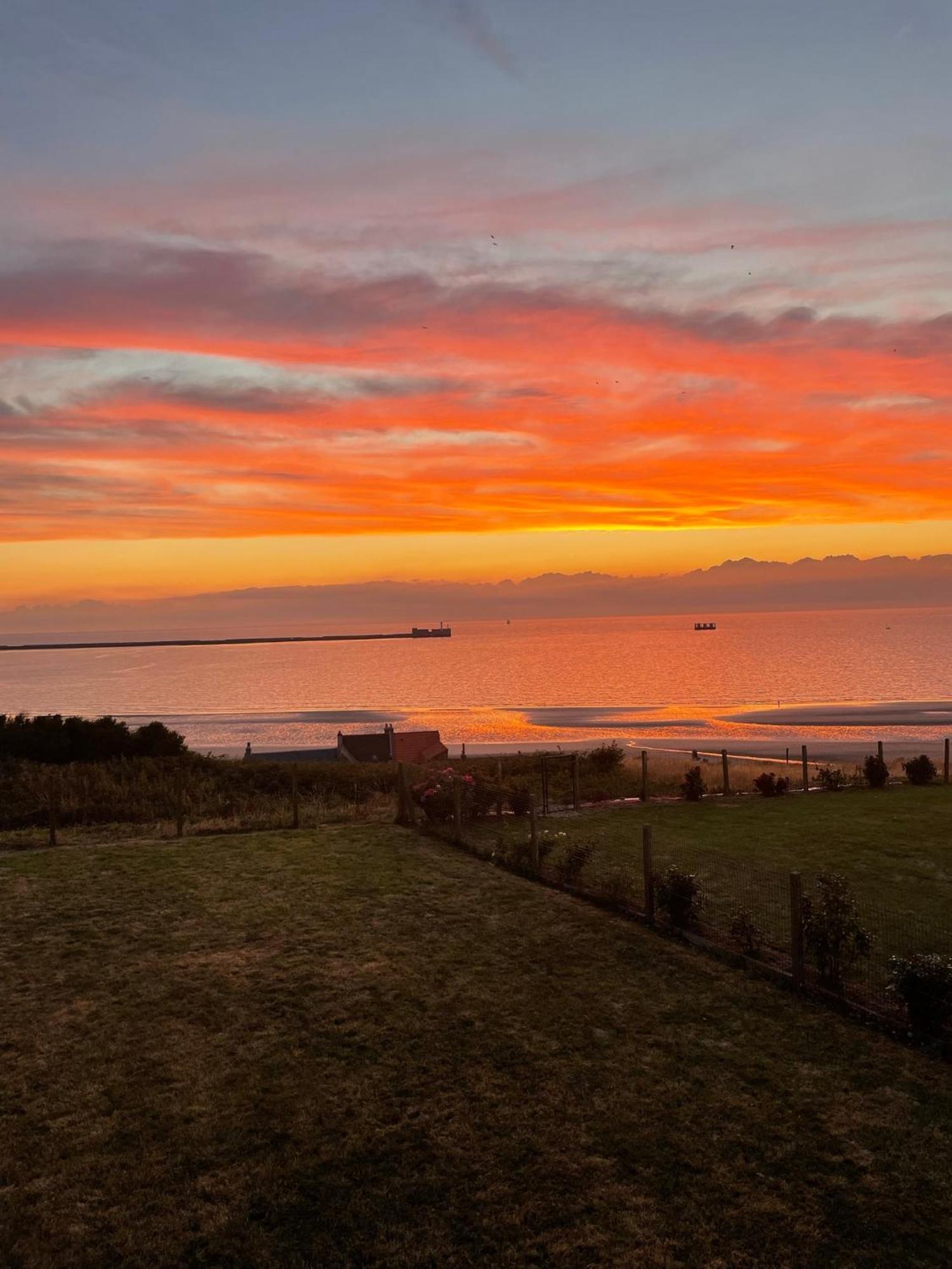 Villa Face Mer Aux Magnifiques Couchers De Soleil 5 Mn De Nausicaa Boulogne-sur-Mer Exterior photo